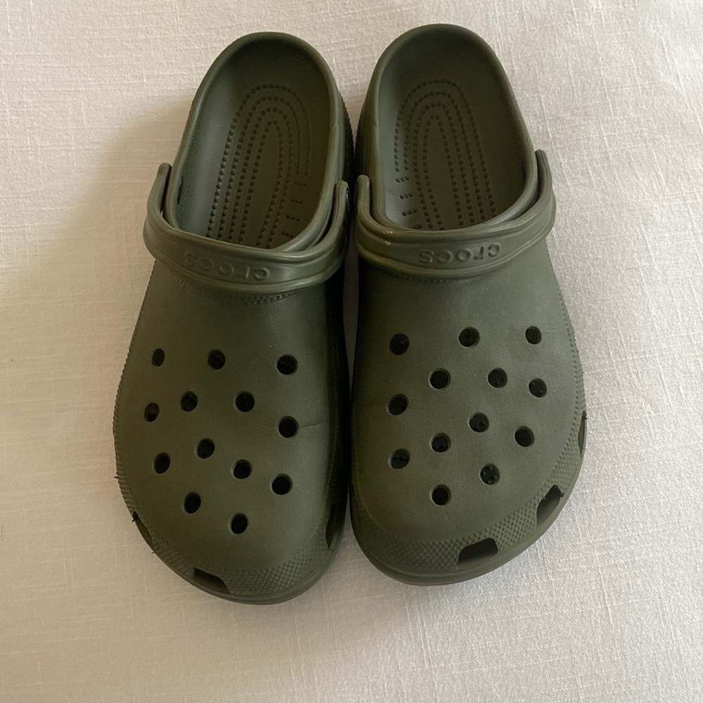Mens crocs size 13